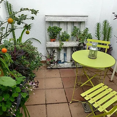 Beautiful Duplex With A Patio Holiday home *